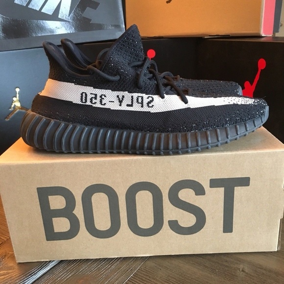 Yeezy Boost 350 V2